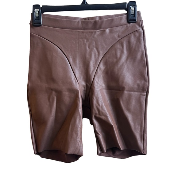 SKIMS Faux Leather Biker Shorts - Medium Brown - Picture 4 of 5